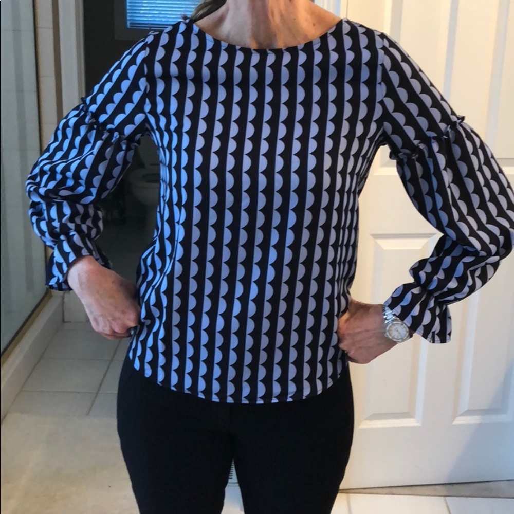 Two toned blue top